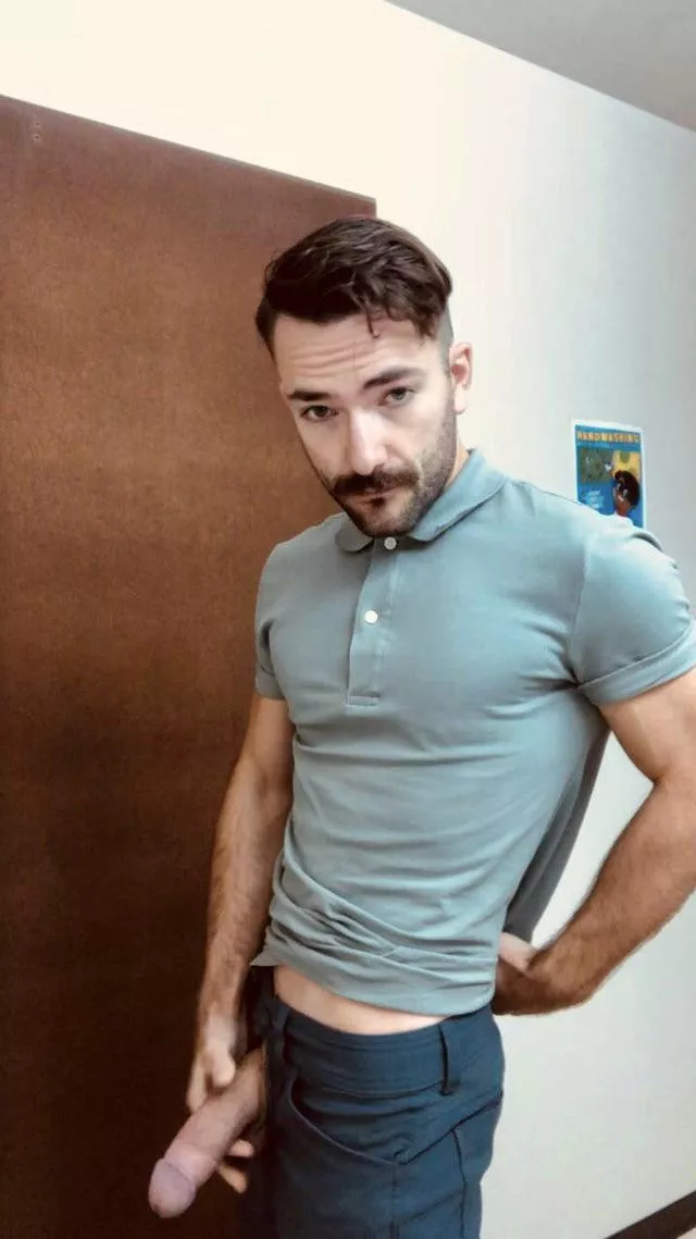 Bored and horny… 😱