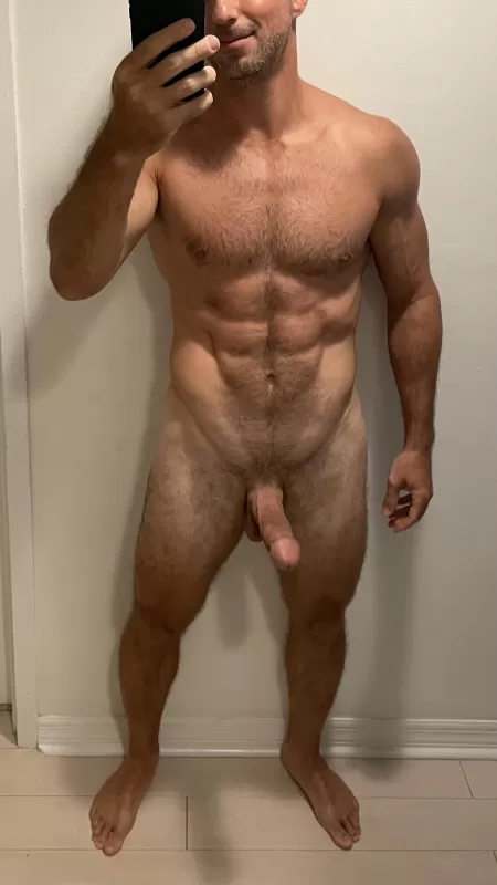 Bored and horny. How’s everyone’s hump day going? Bored and horny. How’s everyone’s hump day going?