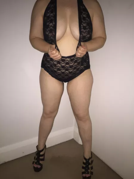 Bored and horny momβ¦.