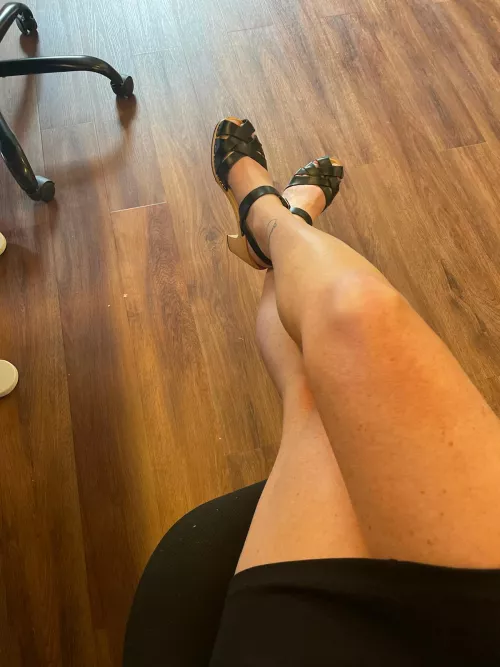 Bored at work. Thinking of going home to post more during my lunch break. (F)