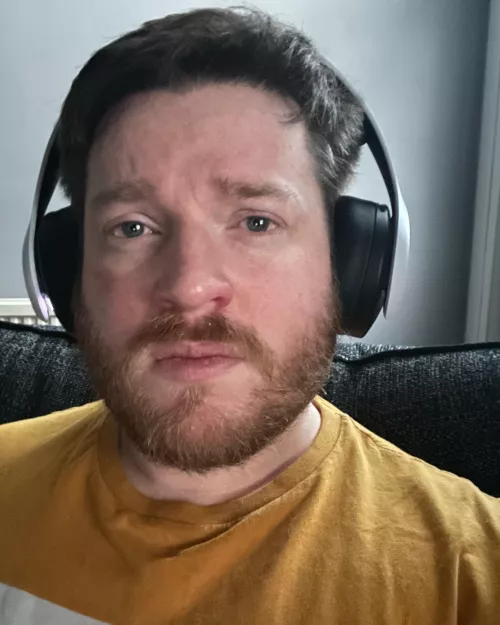 Bought myself a gaming PC and loving being able to stream again 😄