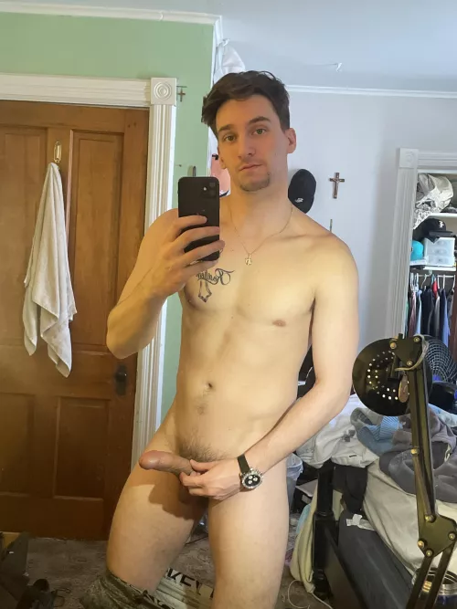 Bout to go fuck a married woman raw tonight. She’s gonna feed her kids while she’s full of mine 🤤