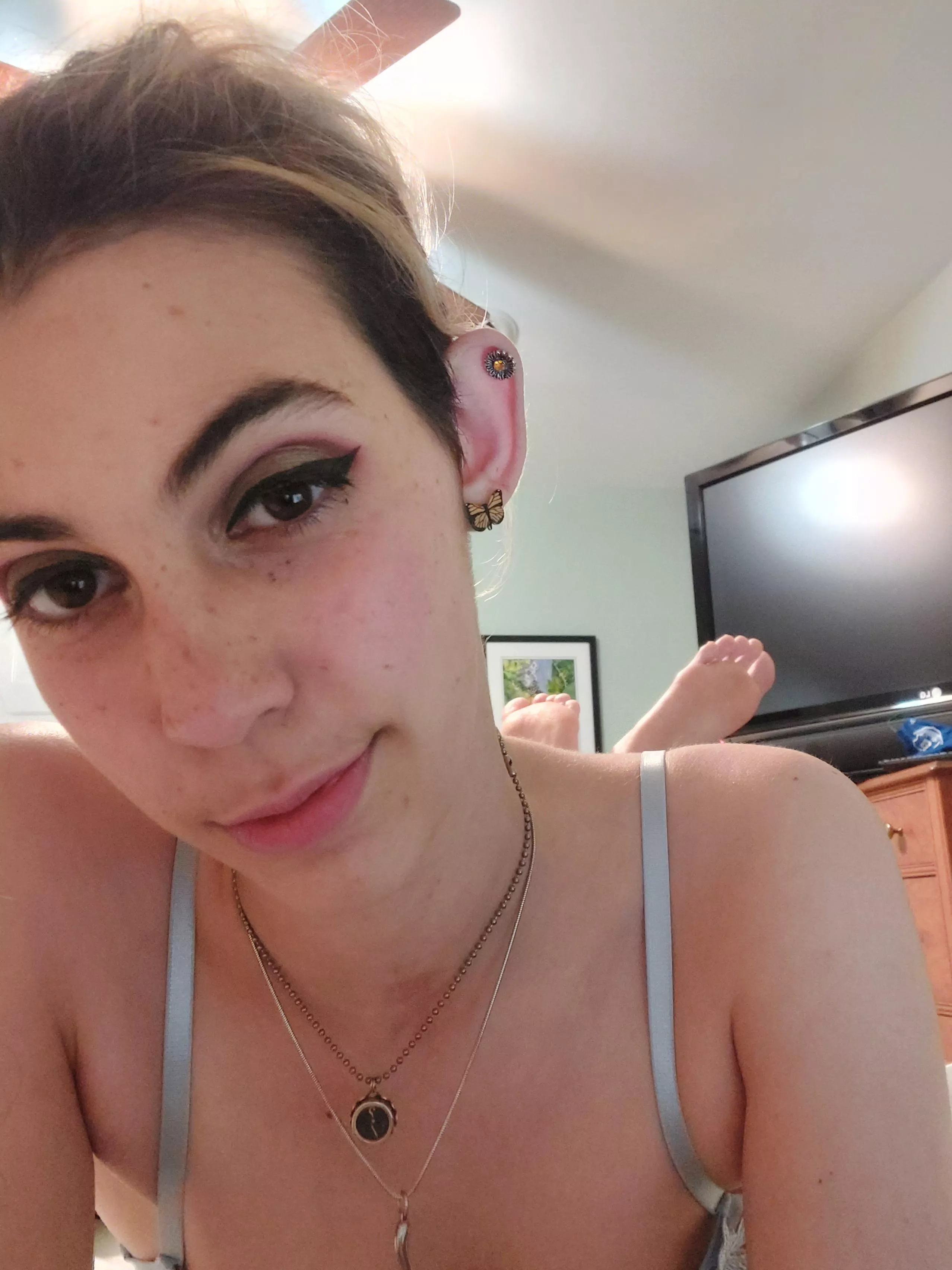 Boutta go live on OnlyFans cum play Boutta go live on OnlyFans cum play