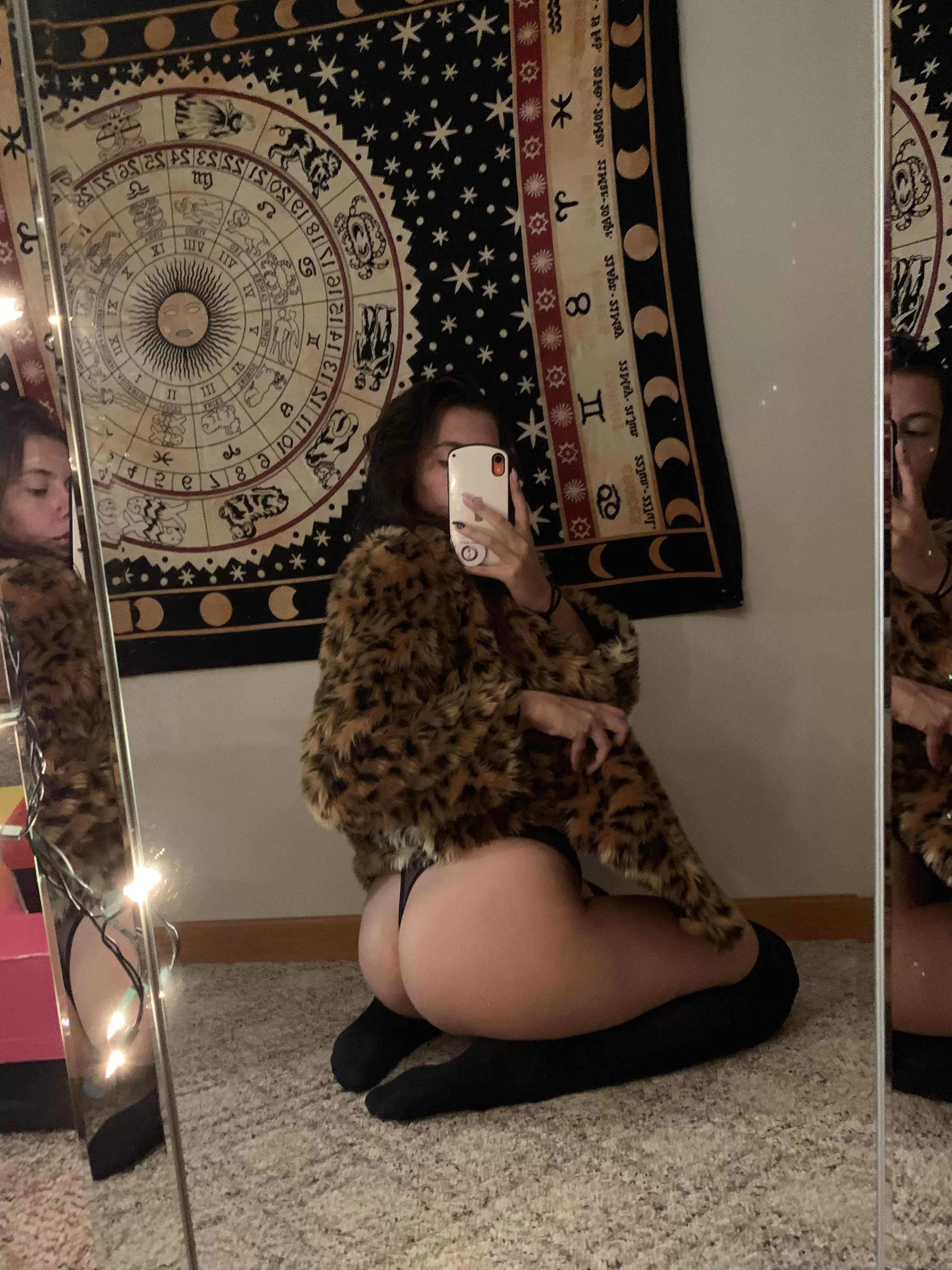 Bow down to your witch queen 😇