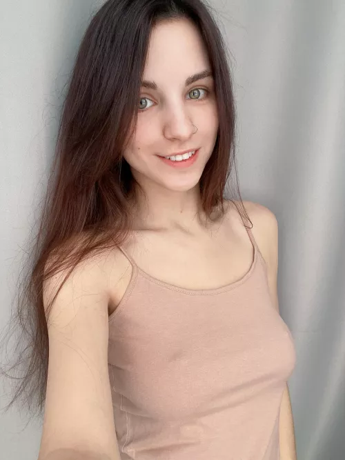 braless.