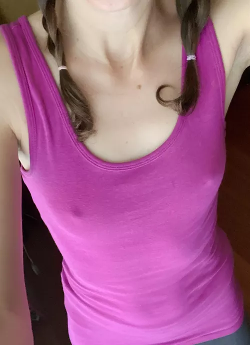 Braless in pink, what do you think? ๐