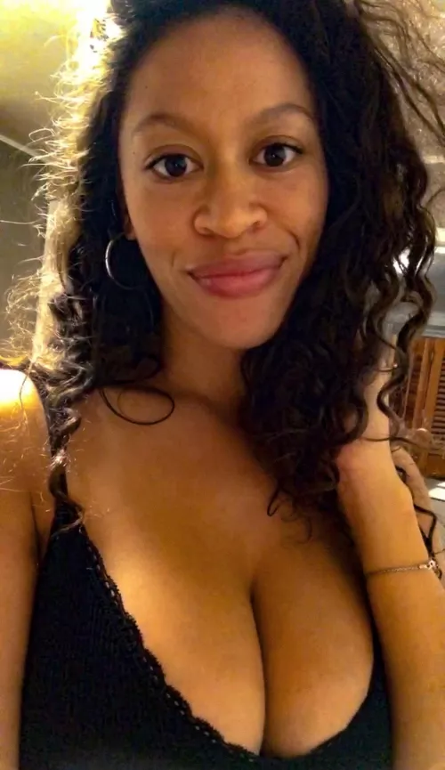 Bralette coverage - 0, Pregnant titties bursting out - 1 Bralette coverage - 0, Pregnant titties bursting out - 1