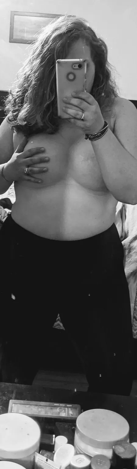 Breast Cancer survivor but sexy as fuck. Which do you want exposed next- Tits,face,or my pussy? Breast Cancer survivor but sexy as fuck. Which do you want exposed next- Tits,face,or my pussy?