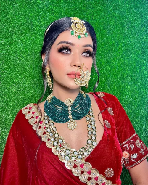 Bride makup is always such turn on!