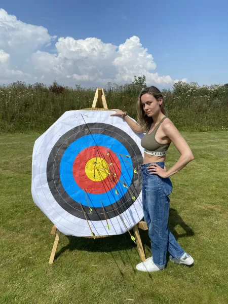 Brie Larson. Simp queen. Master of the boob flaunt. Brie Larson. Simp queen. Master of the boob flaunt.