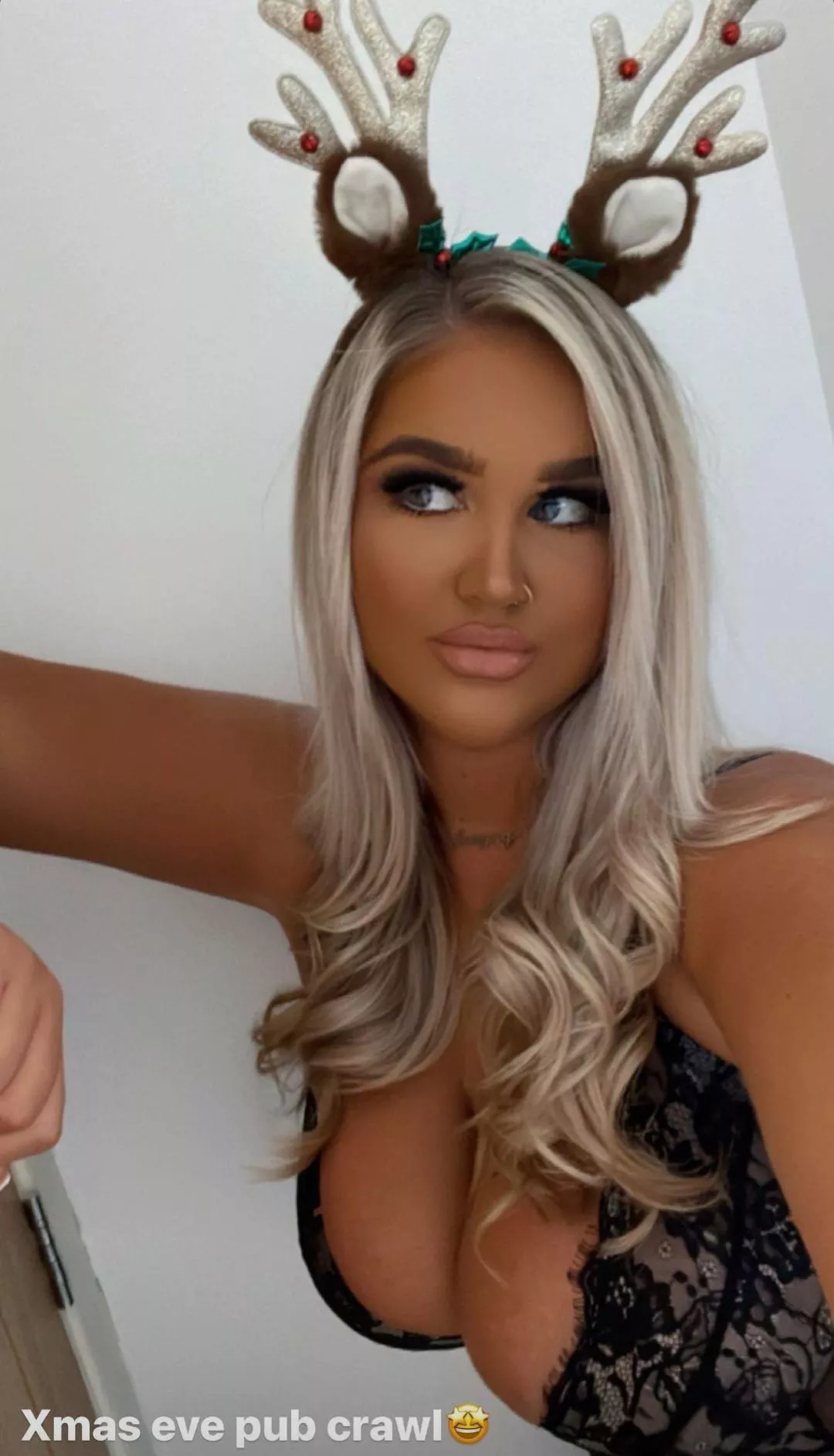 Bringing the festive cleavage Bringing the festive cleavage