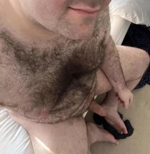 British Bear/cub 34 π¬π§ love a cute guy to nestle into my chest