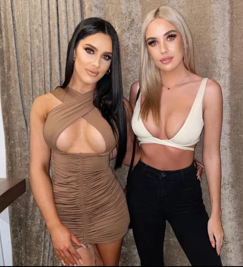 Brunette or blonde Brunette or blonde