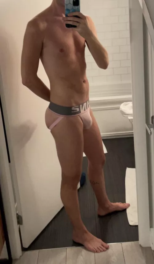 Bubble gum pink booty and bulge 😘