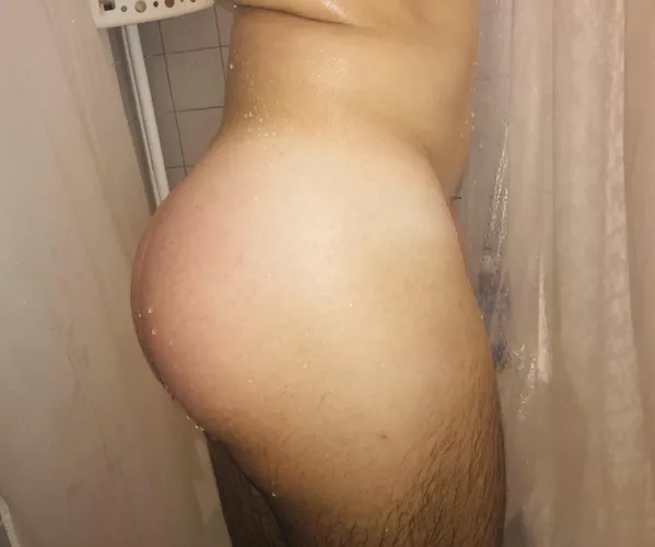 Bubble in the shower (24 years old)