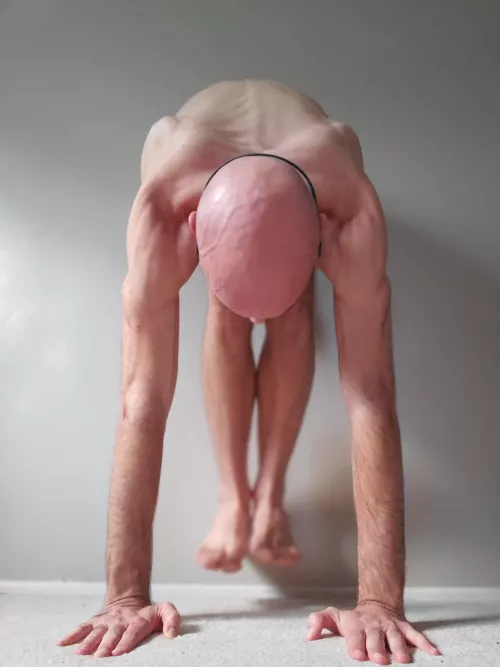 Building strength for handstands with (m)y version of wall sits π