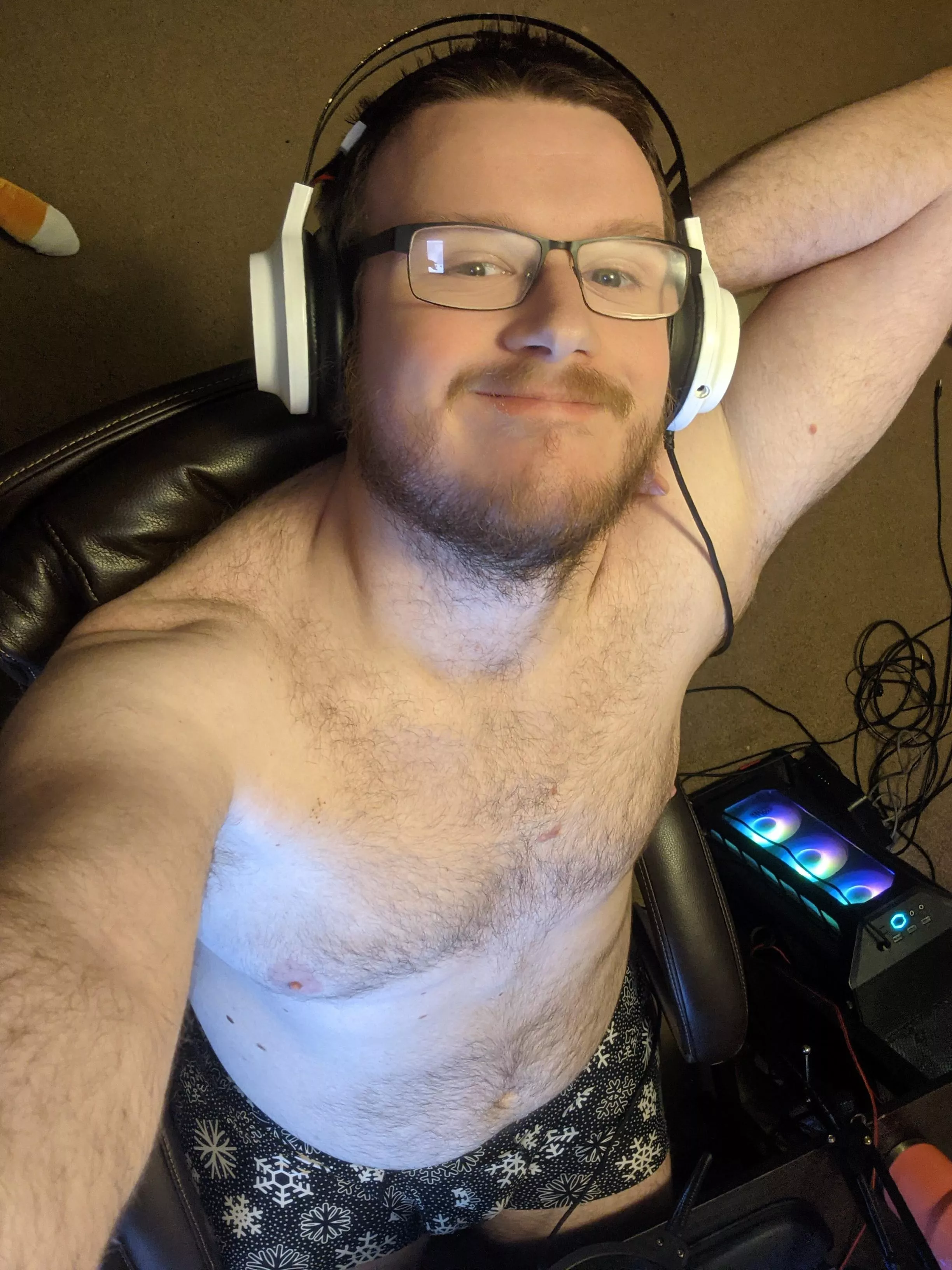 Built a new chair, just need a bear to sit in my lap now Built a new chair, just need a bear to sit in my lap now