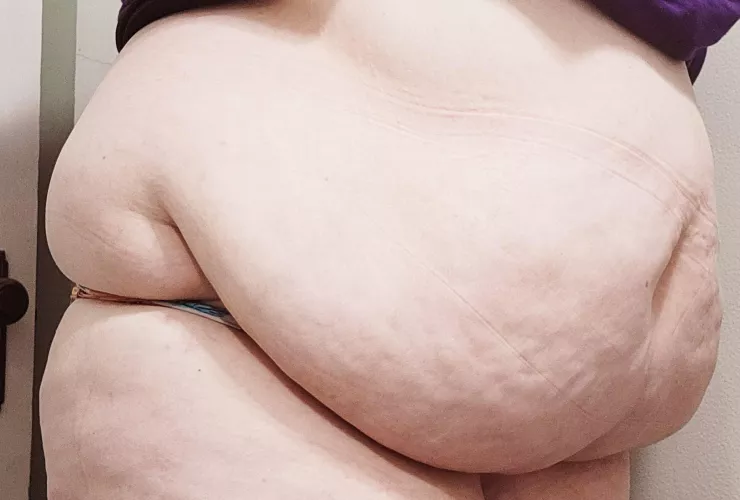 Built in love handles π₯° Built in love handles π₯°