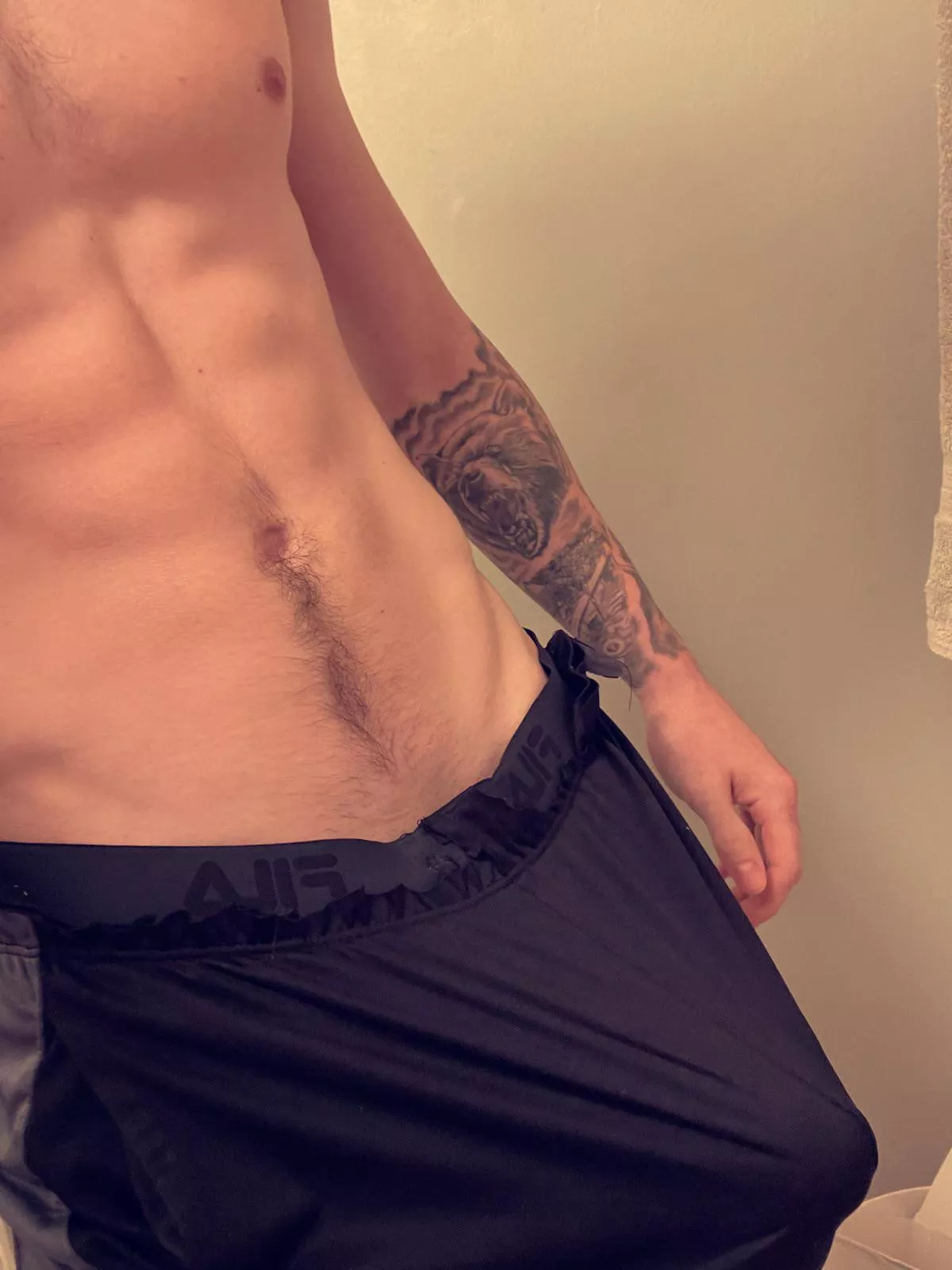 “Bulge baby bulge” 🕺