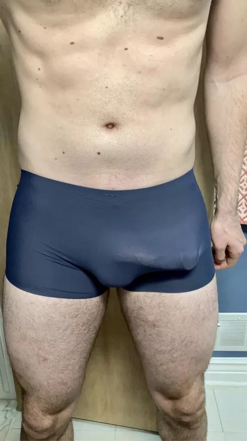 Bulging is some very tight and very thin aswemove trunks