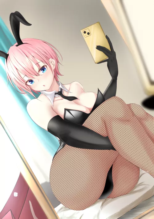 Bunnygirl selfie [Ichika Nakano - The quintessential quintuplets]