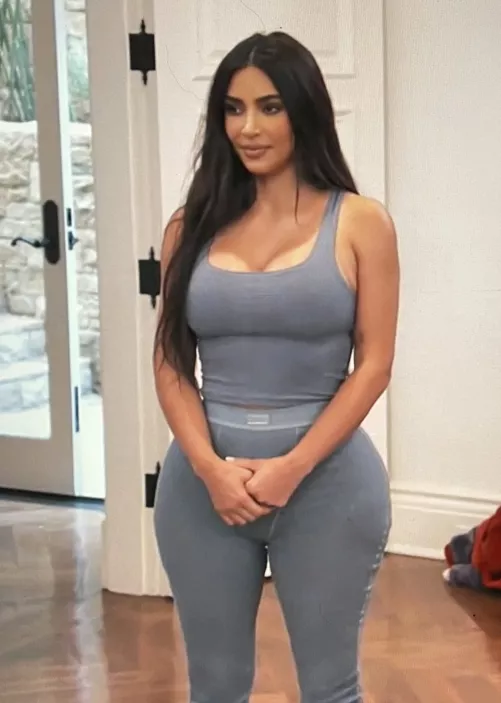 Busty Kim