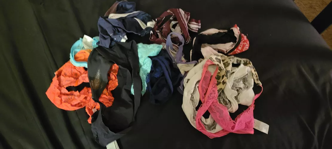 Buy my girlfriends dirty panties they smell like her pussy and pee. $15 a pair or 4 $25 21 year old petite blonde Buy my girlfriends dirty panties they smell like her pussy and pee. $15 a pair or 4 $25 21 year old petite blonde