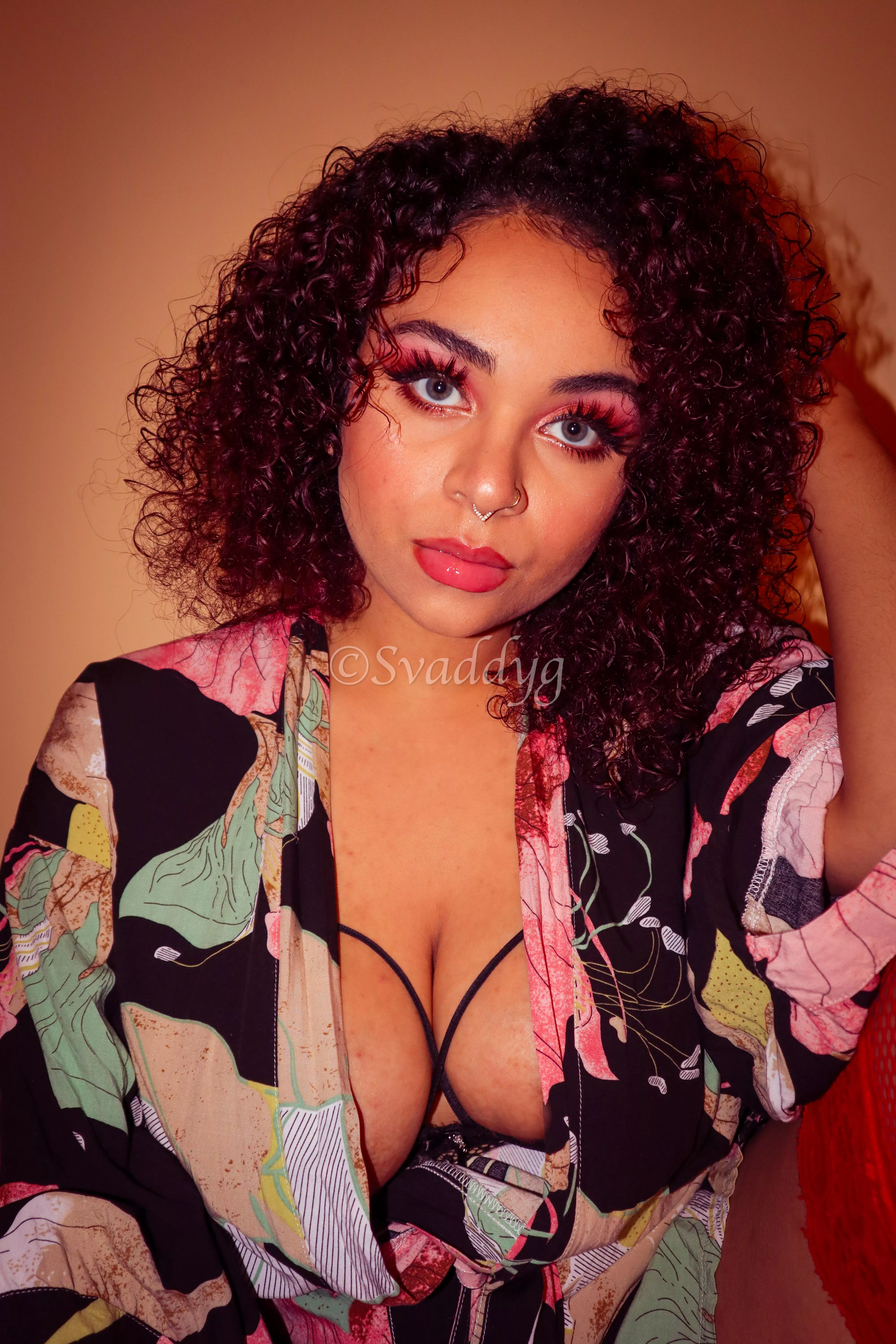 B/W Dream of me tonight.. goodnight