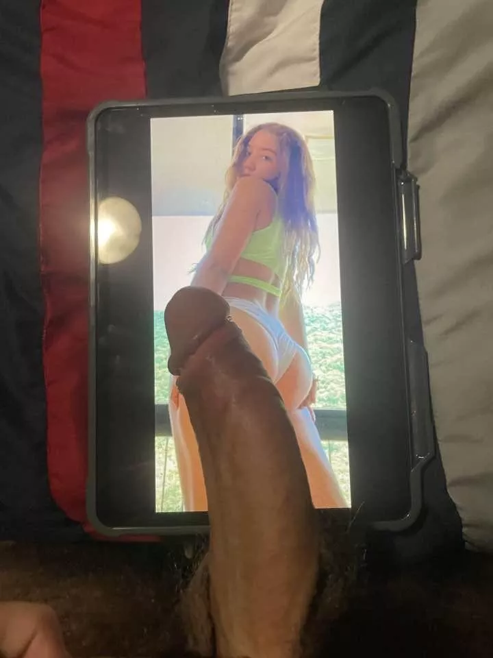 BWC cock or jerk tribbing on Kik aE_120120. BWC cock or jerk tribbing on Kik aE_120120.