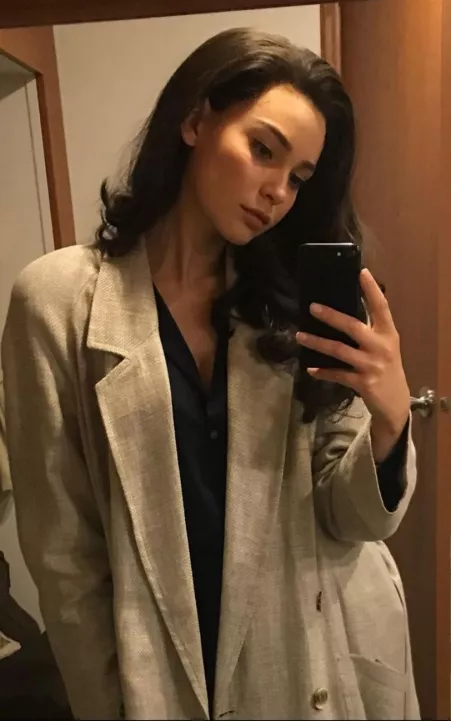 Caitlin Burles, Gal Gadot's stand in on Wonder Woman Caitlin Burles, Gal Gadot's stand in on Wonder Woman
