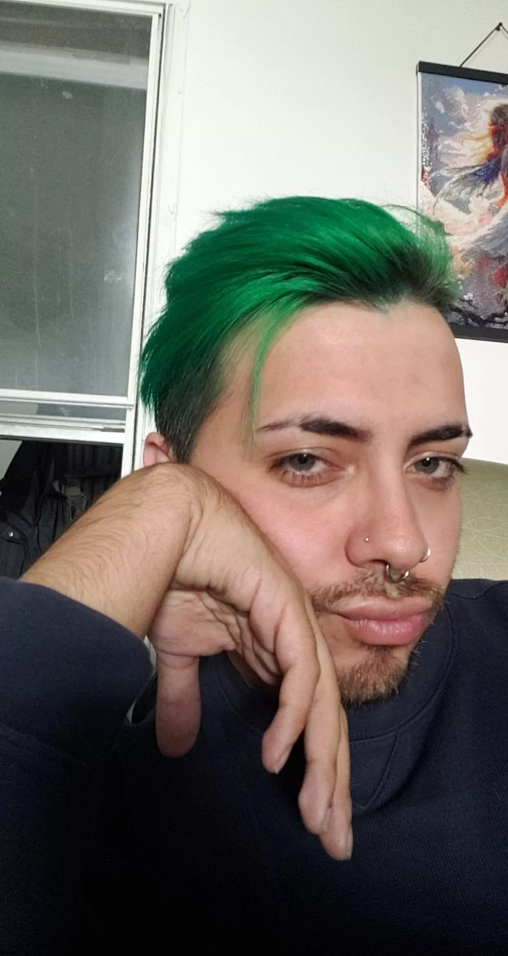 Cake day ! Played destiny 2 all day dyed my hair green and all that jazz! Cake day ! Played destiny 2 all day dyed my hair green and all that jazz!
