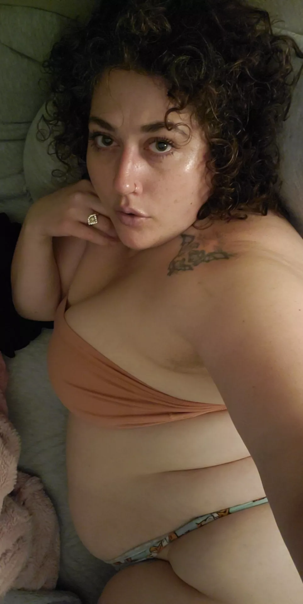Calling all sexy dadbods to my bed ๐ Calling all sexy dadbods to my bed ๐