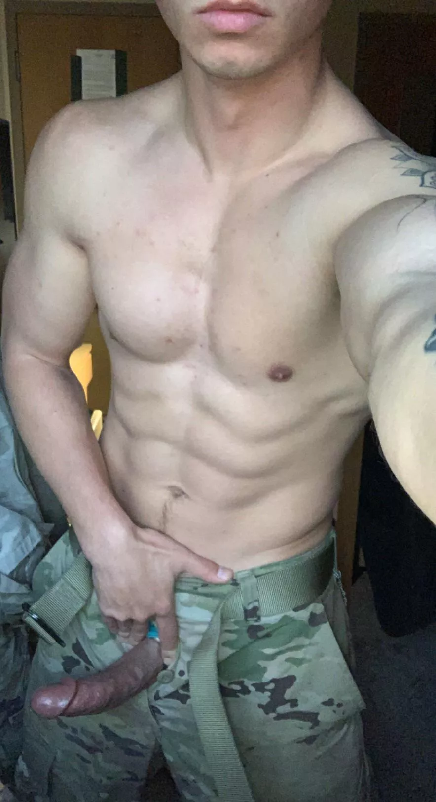 Camo can’t hide everything😏