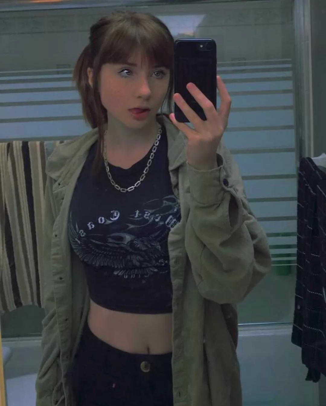 Can anyone cum tribute my crush? Can anyone cum tribute my crush?