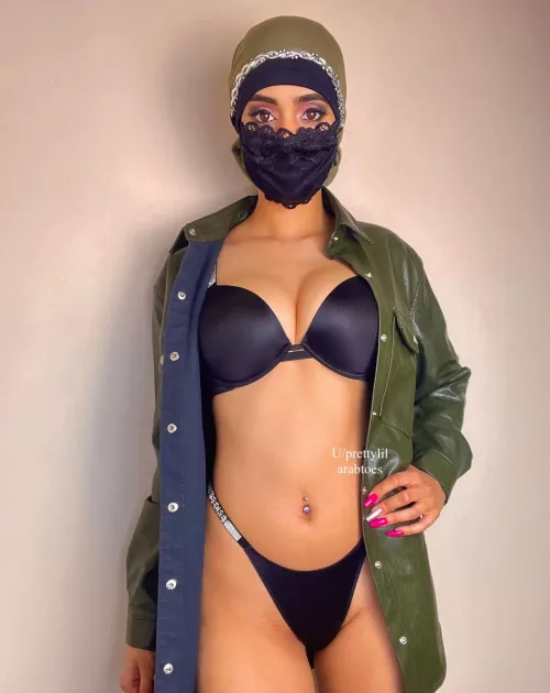 Can I be the first Arab girl you fuck habibi?๐ Can I be the first Arab girl you fuck habibi?๐