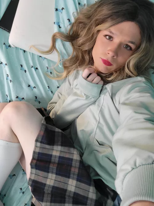 Can I be your cuddle girl?