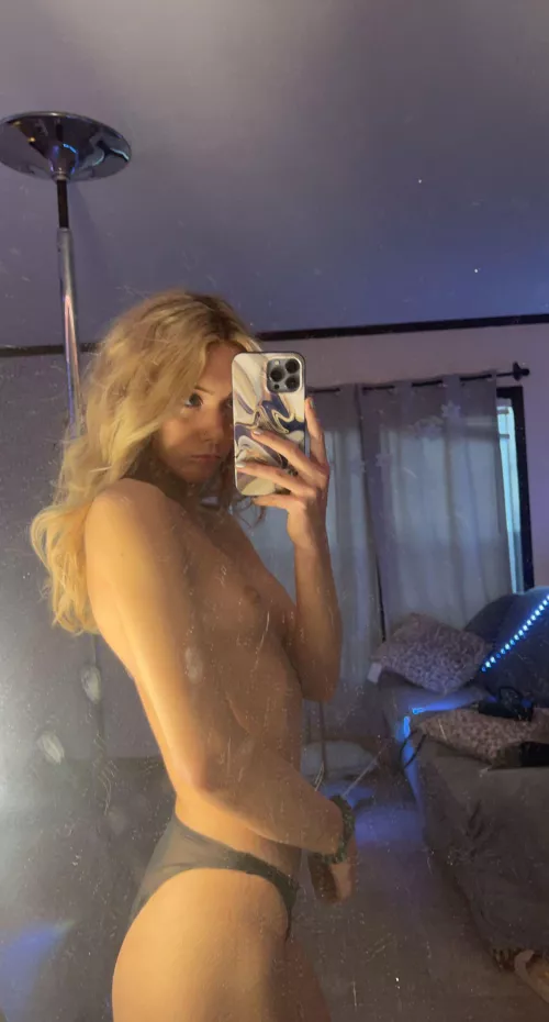 Can I be your little fuck toy ?