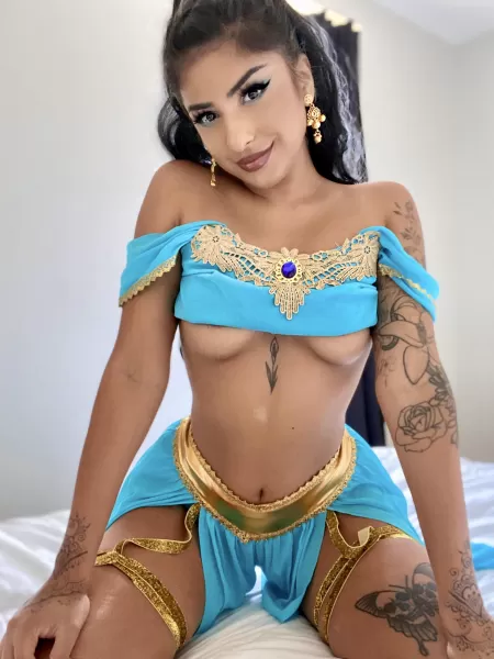 Can I be your Princess Jasmine fuckdoll? Can I be your Princess Jasmine fuckdoll?