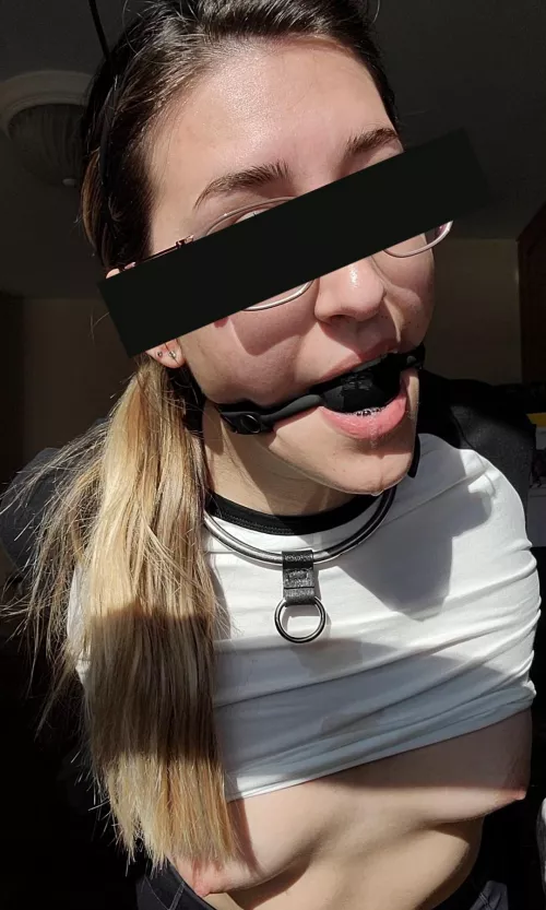 Can I be your submissive? I'll do whatever you'd like, especially during chores