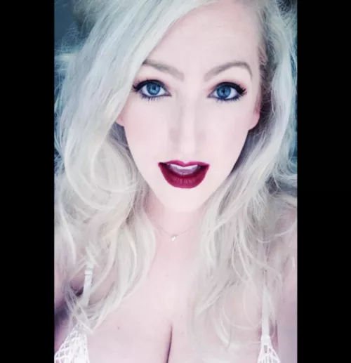 Can I coat your lips with my red lipstick kisses? Can I coat your lips with my red lipstick kisses?