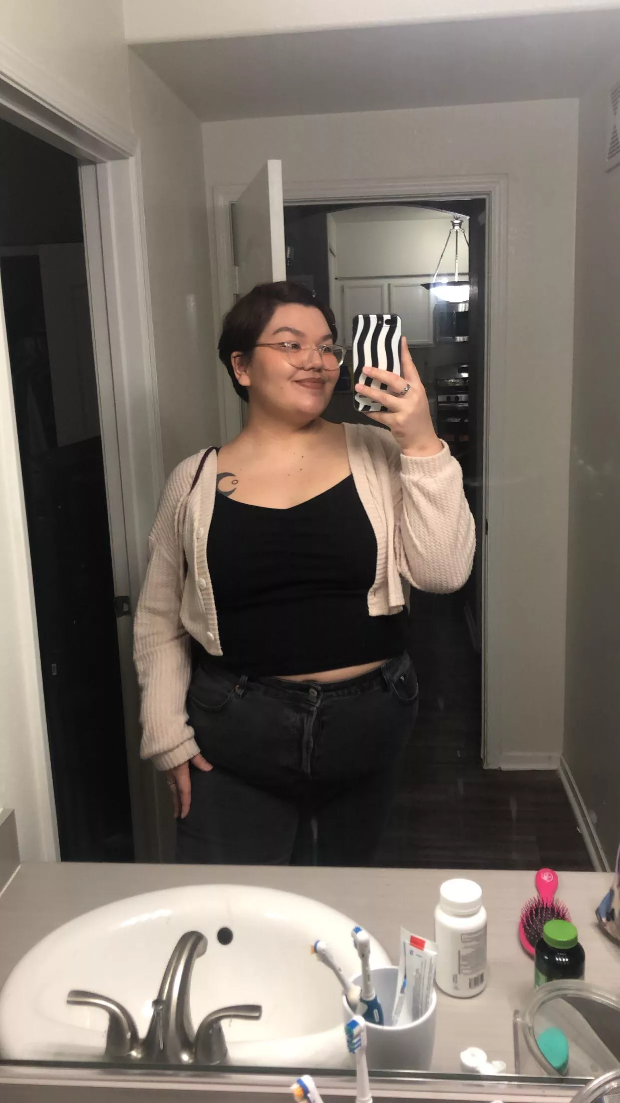 Can I get away with absolutely no nudity in my post 😏