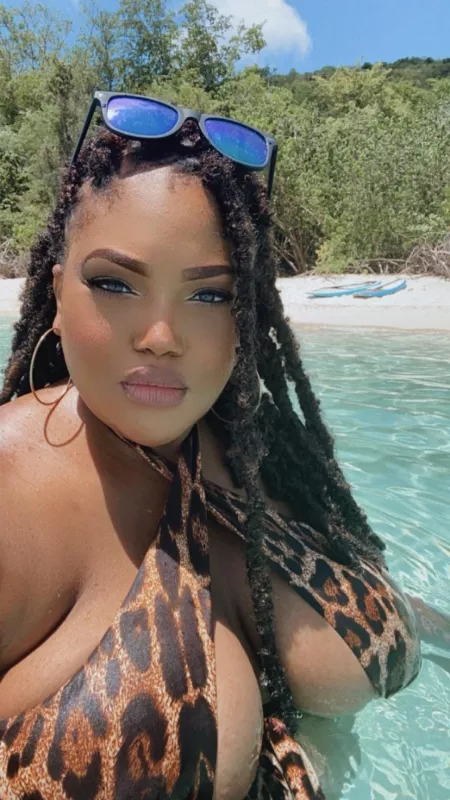 Can I get some love? ❤️