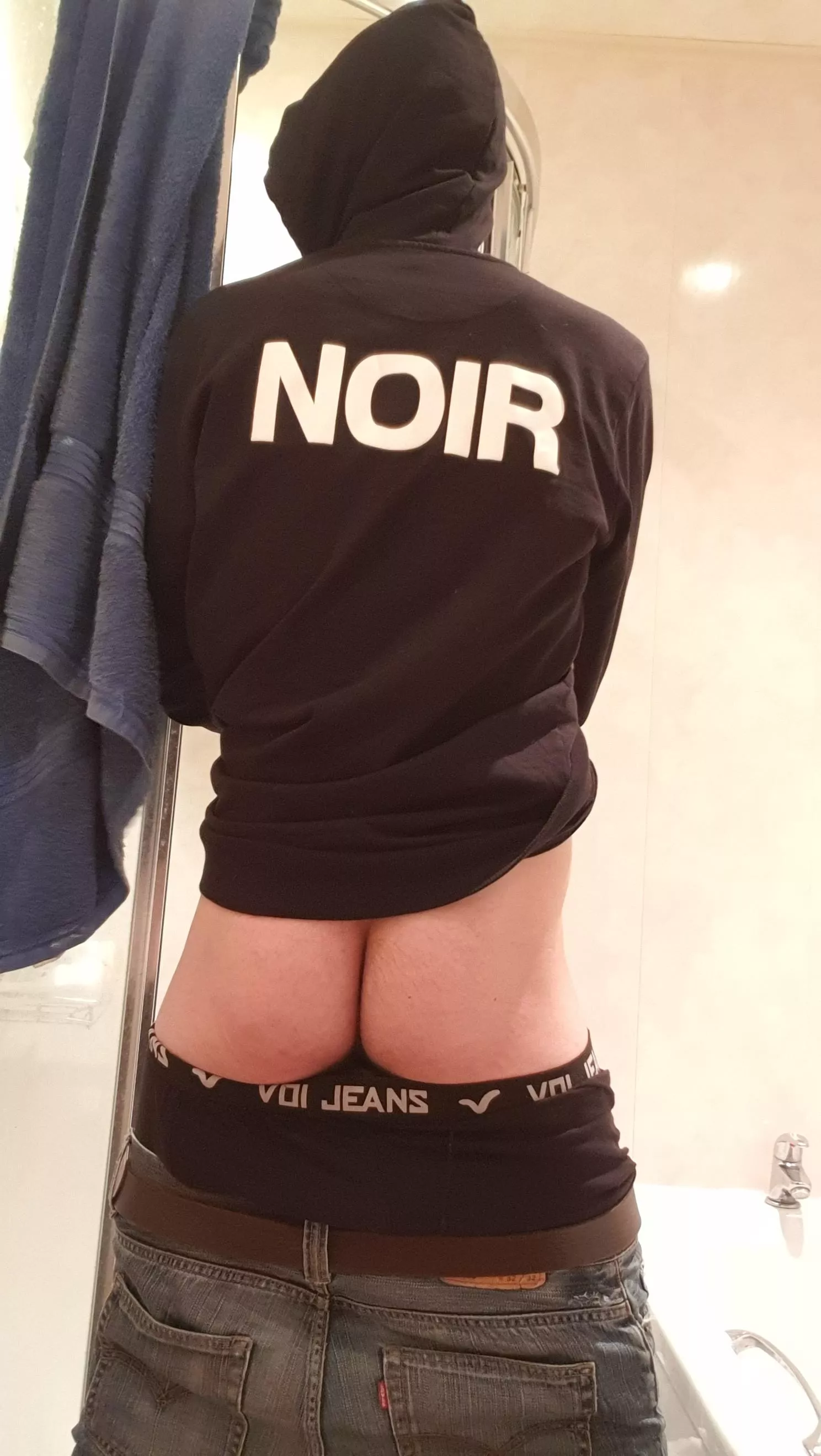 Can I help? 🤷♂️ Can I help? 🤷♂️