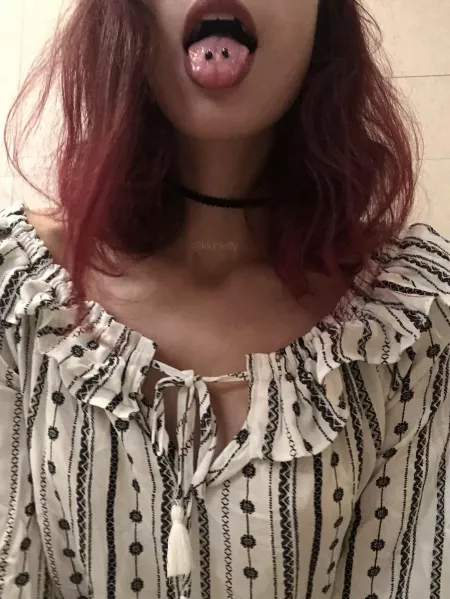 Can I lick your face with my tongue piercings? ๐
 Can I lick your face with my tongue piercings? ๐