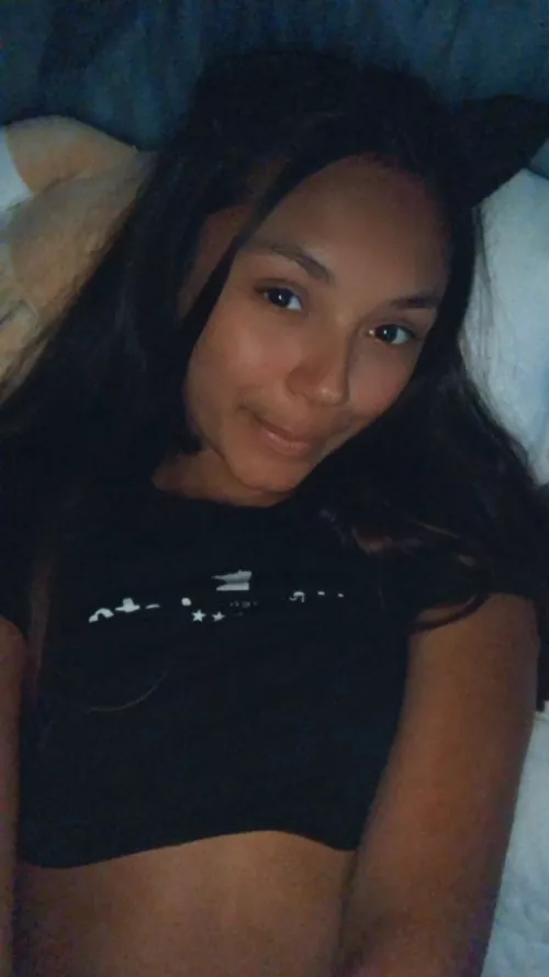 Can I pull off no makeup 🥺