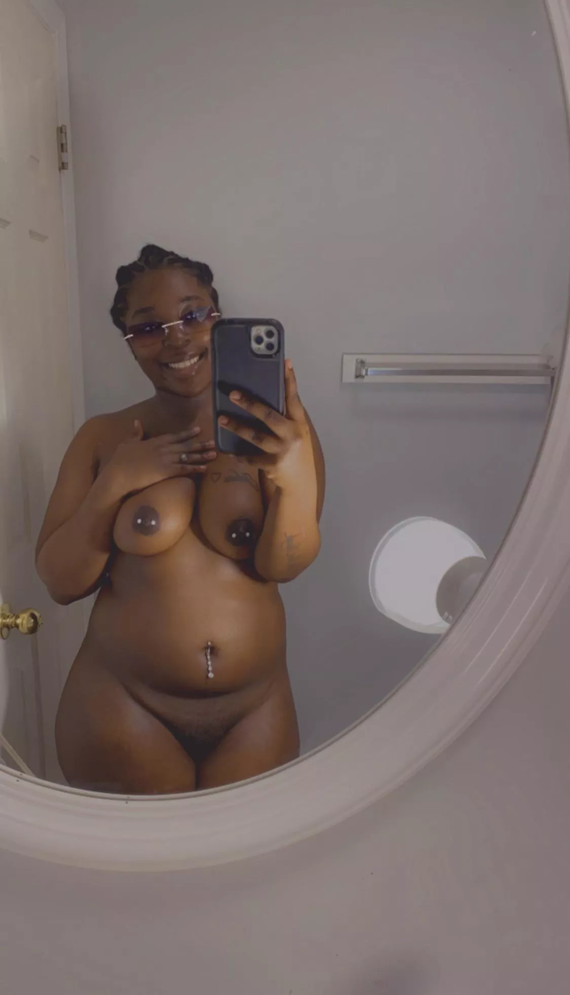 Can i send you nudes ? Can i send you nudes ?