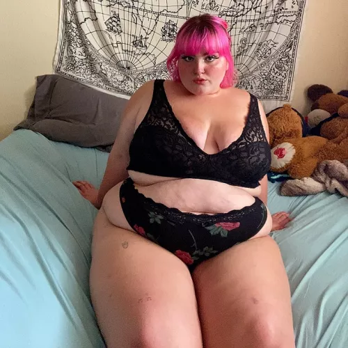 can i sit on your face? 🥺