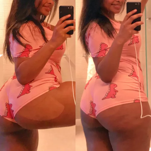 Can I sit on your face please? (F)