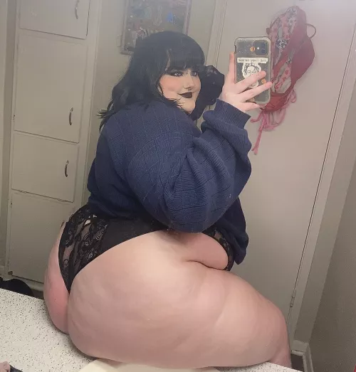 can i sit on your face? 🥺