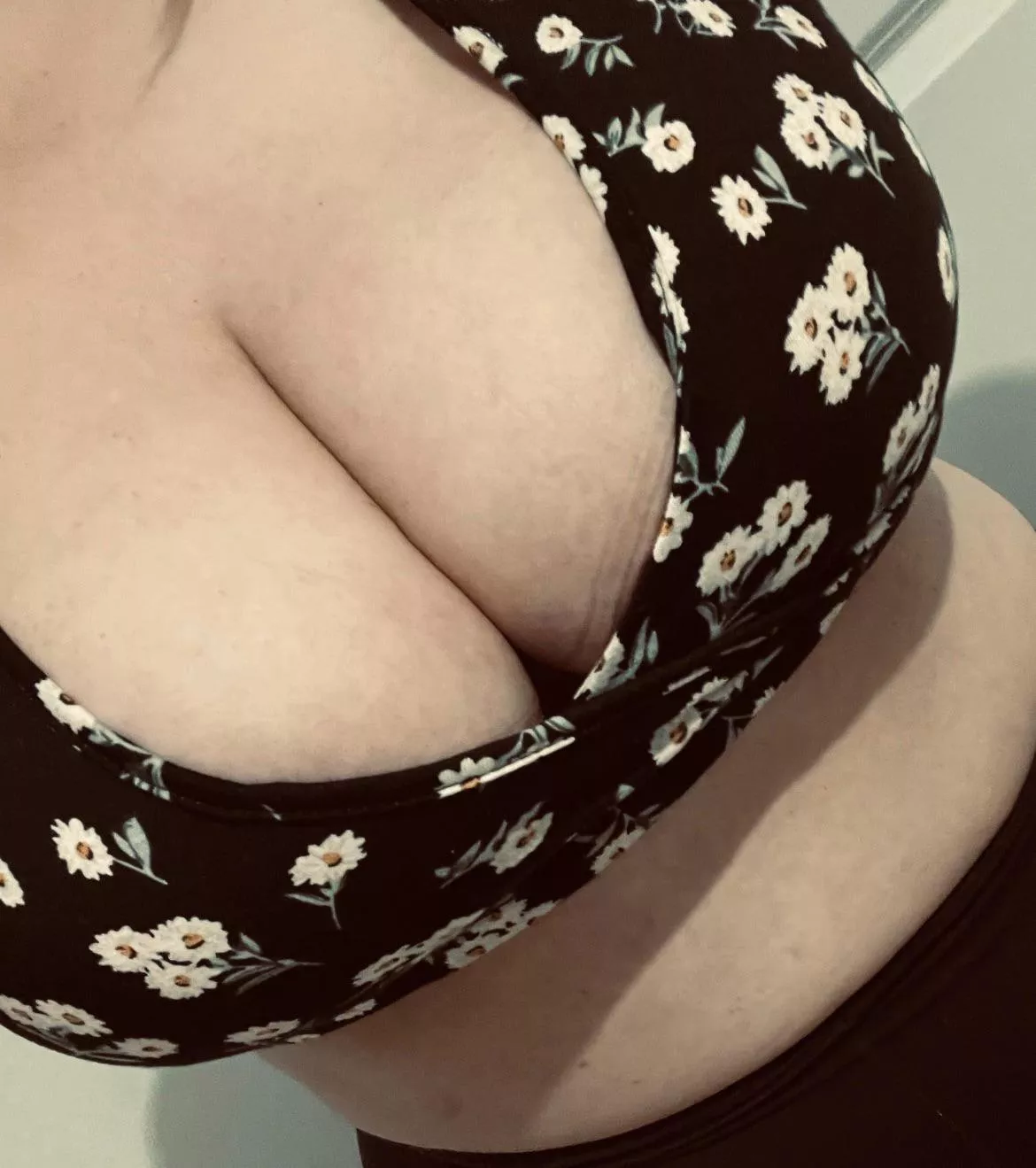 Can I wear this to the store 🤔 Can I wear this to the store 🤔